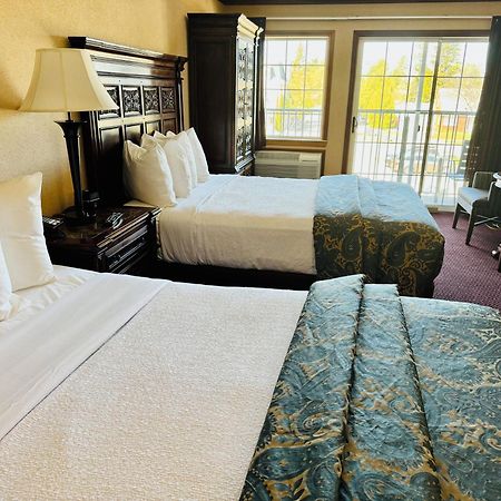 Hamilton Inn Select Beachfront Mackinaw City Exteriör bild