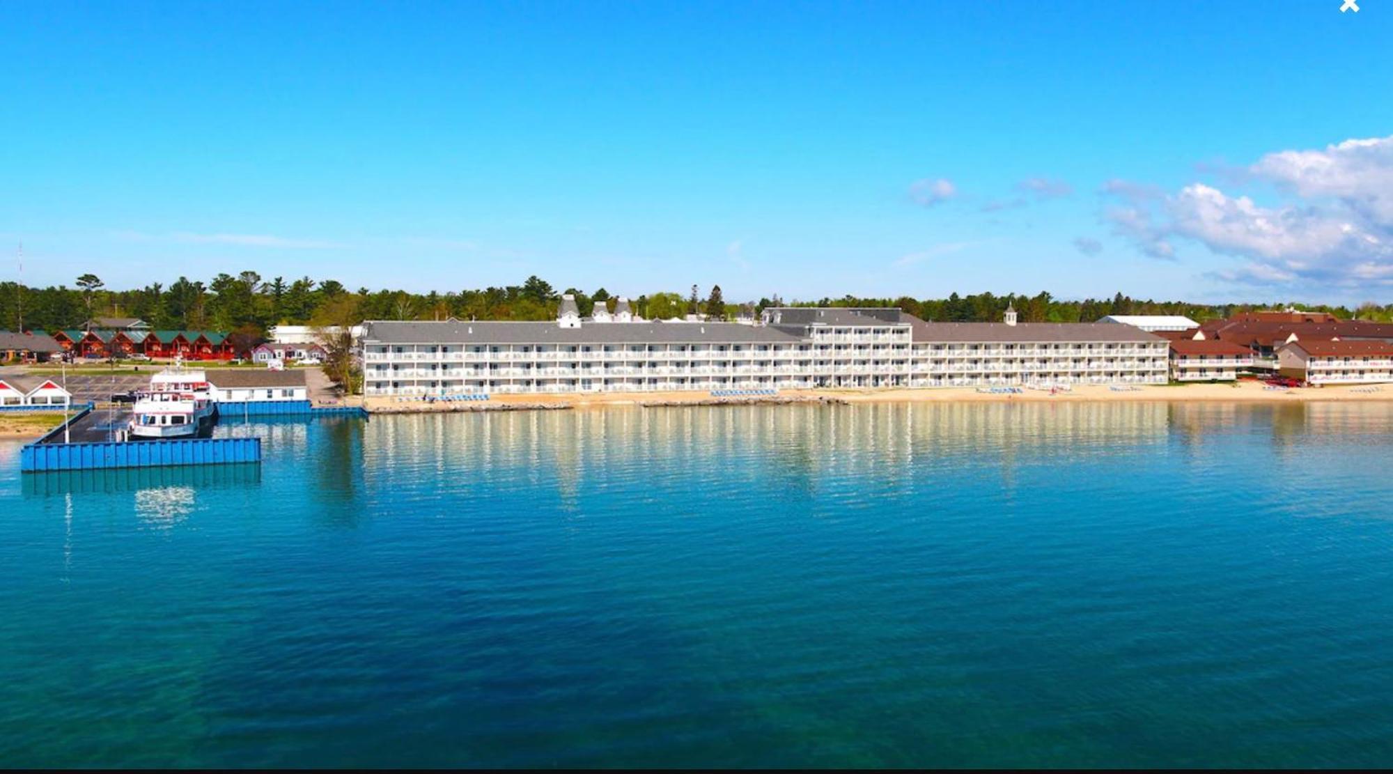 Hamilton Inn Select Beachfront Mackinaw City Exteriör bild