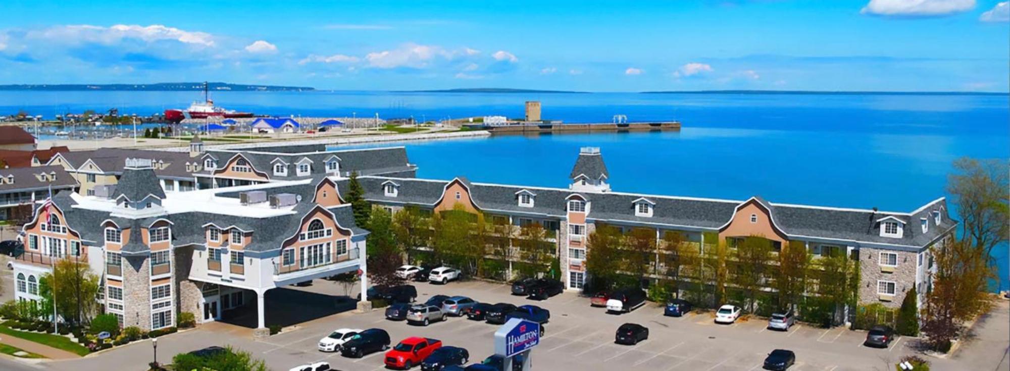 Hamilton Inn Select Beachfront Mackinaw City Exteriör bild