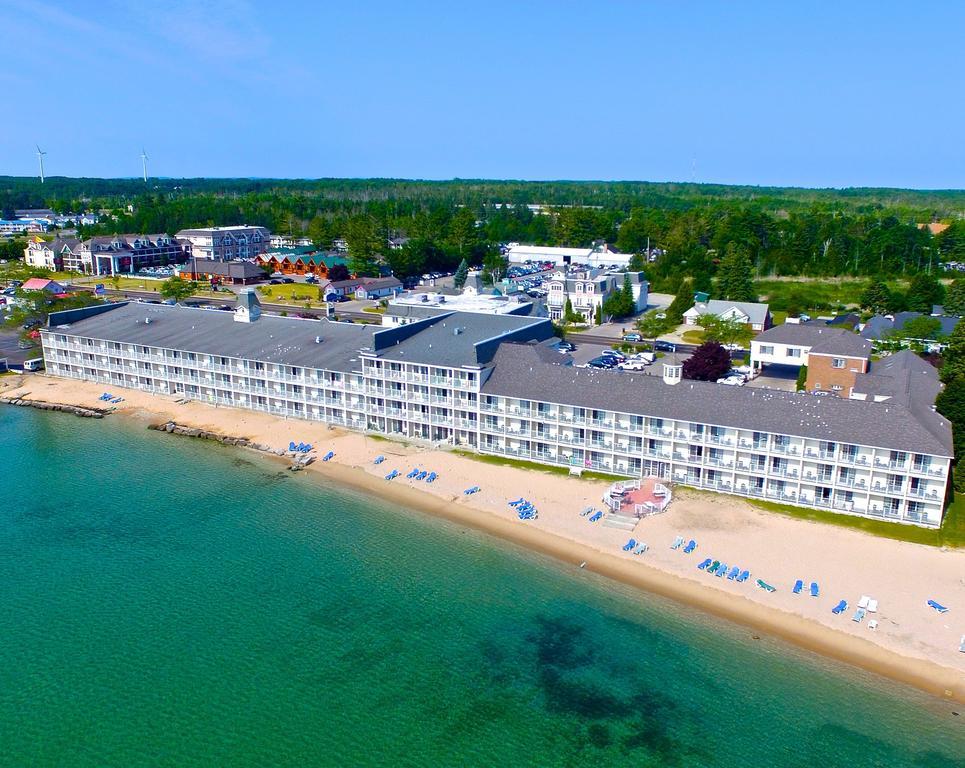Hamilton Inn Select Beachfront Mackinaw City Exteriör bild