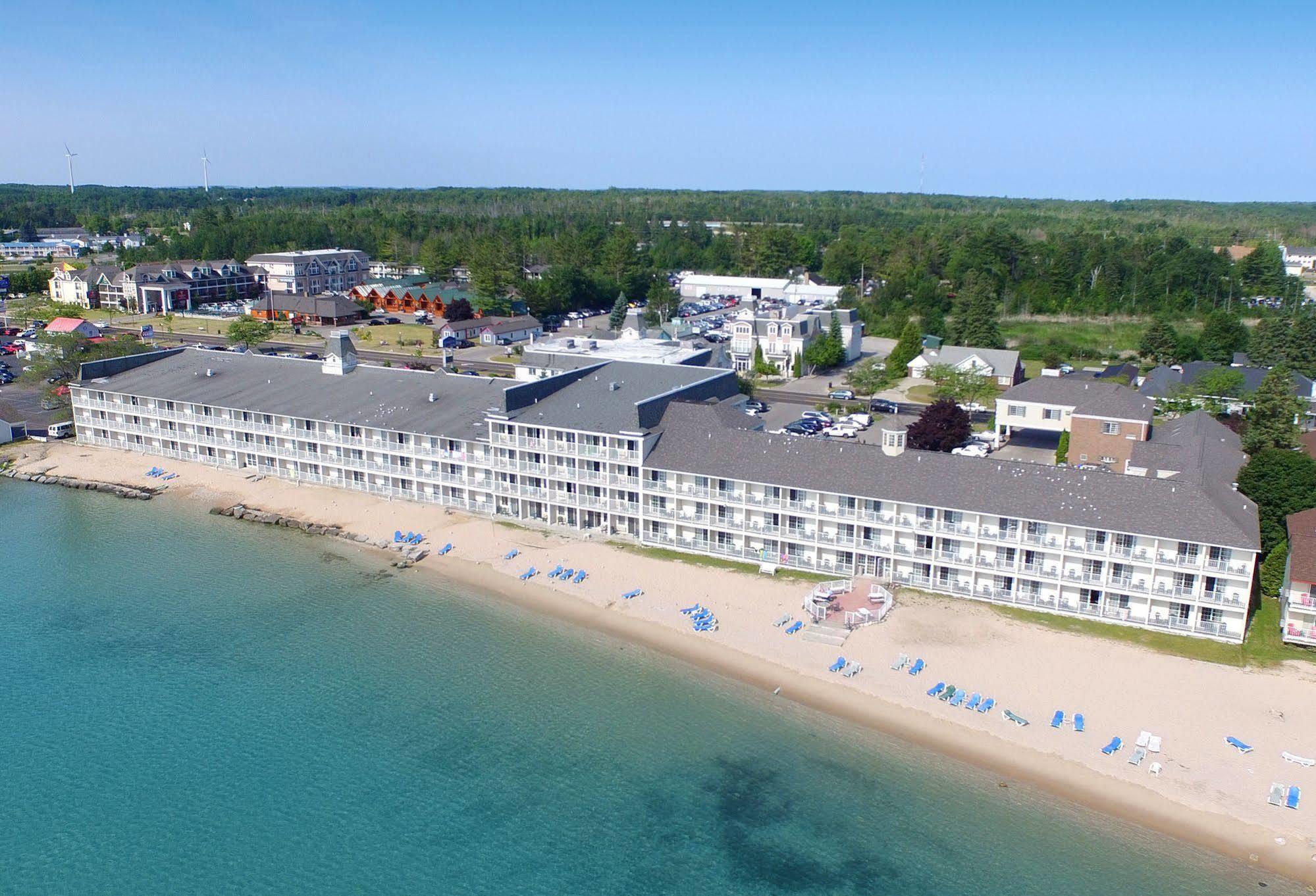 Hamilton Inn Select Beachfront Mackinaw City Exteriör bild